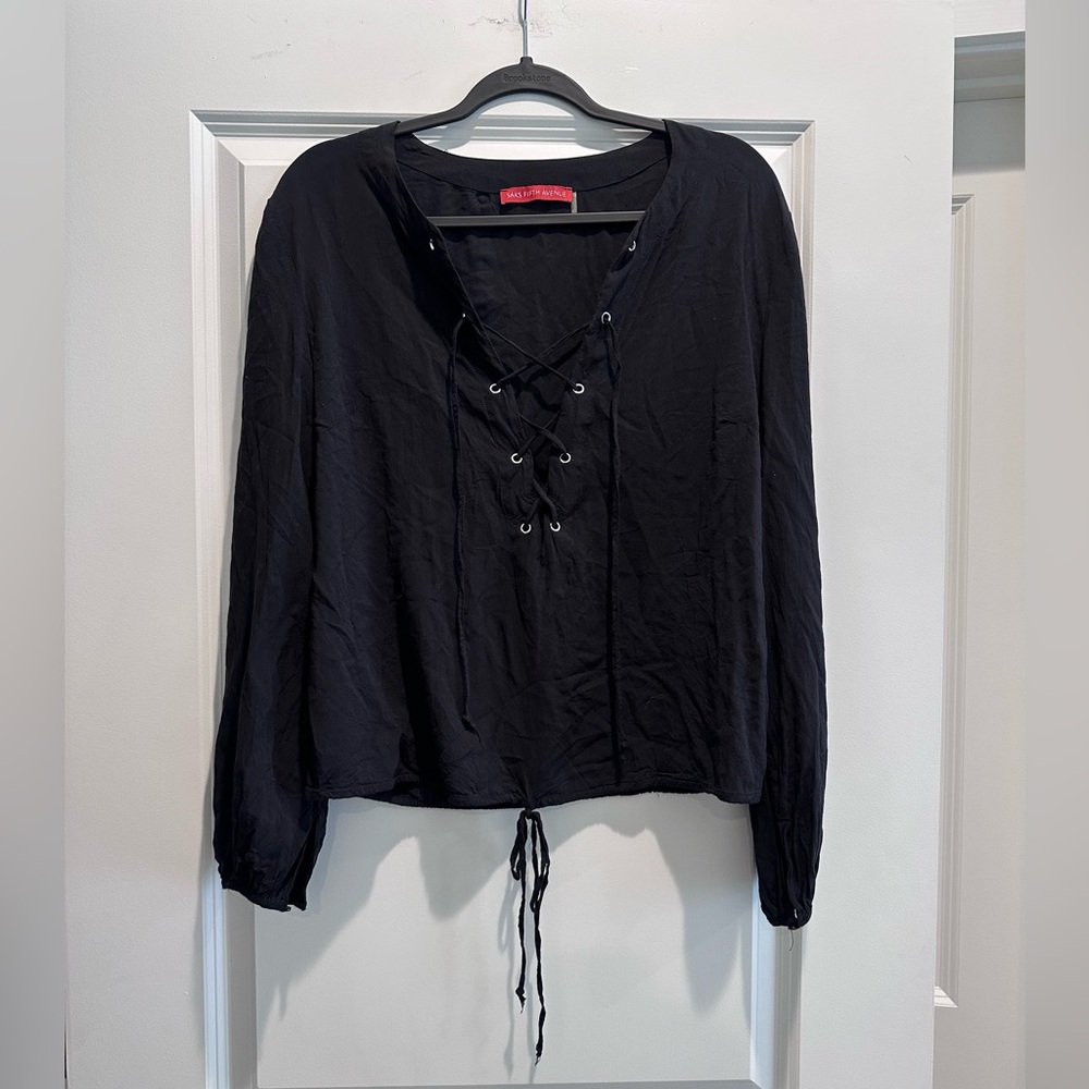 Saks Fifth Avenue top, size small, just needs to be steamed, only worn once